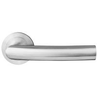 Salerno - Edelstahl matt - Türdrücker / Rosettengarnitur - Griffwelt Salerno - Edelstahl matt - Türdrücker / Rosettengarnitur - Griffwelt